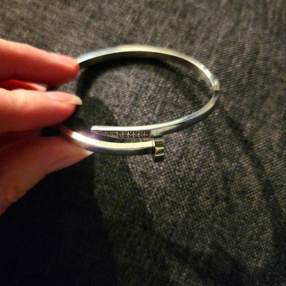 Artizan Joyeria Nail Bangle Bracelet in Silver - Picture 2 of 2